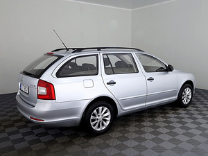 Skoda Octavia Comfortline Facelift 1.2 77kW (3 foto / 7)