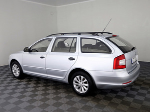 Skoda Octavia Comfortline Facelift 1.2 77kW (4 foto / 7)