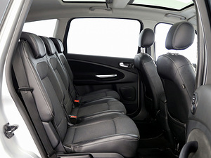 Ford S-MAX Titanium LPG ATM 2.3 118kW (7 foto / 9)