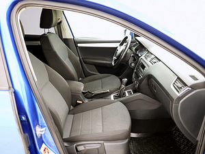 Skoda Octavia Comfortline 4x4 2.0 TDI 110kW (6 foto / 7)