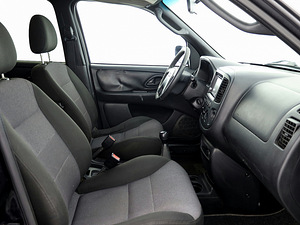 Ford Maverick Comfort 4x4 2.0 91kW (6 foto / 7)