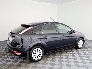 Ford Focus Ghia Facelift ATM 1.6 74kW (3 foto / 7)