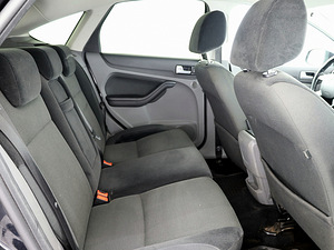 Ford Focus Ghia Facelift ATM 1.6 74kW (7 foto / 7)