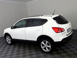 Nissan Qashqai Luxury 4x4 ATM 2.0 dCi 110kW (4 foto / 8)