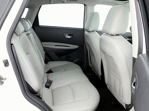 Nissan Qashqai Luxury 4x4 ATM 2.0 dCi 110kW (7 foto / 8)