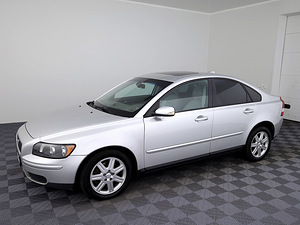 Volvo S40 Summum Facelift LPG ATM 2.4 125kW (2 foto / 7)