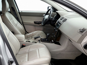 Volvo S40 Summum Facelift LPG ATM 2.4 125kW (6 foto / 7)