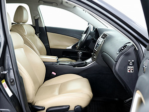 Lexus IS 220 Luxury 2.2 D-4D 130kW (6 foto / 7)
