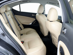 Lexus IS 220 Luxury 2.2 D-4D 130kW (7 foto / 7)