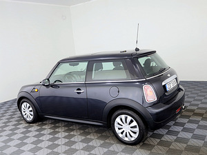 MINI Cooper One Facelift 1.4 70kW (4 foto / 7)