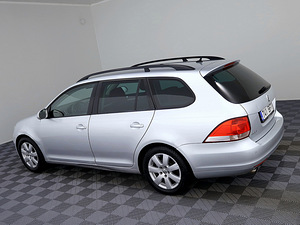 Volkswagen Golf Comfortline LPG ATM 1.2 77kW (4 foto / 8)