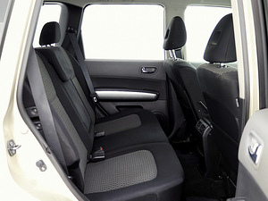 Nissan X-Trail Comfort 4x4 ATM 2.0 104kW (7 foto / 7)