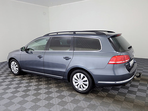 Volkswagen Passat Comfortline 1.6 TDI 77kW (4 foto / 8)