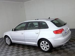Audi A3 Sportback Facelift ATM 2.0 TDI 103kW (4 foto / 8)