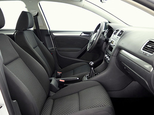 Volkswagen Golf Comfortline 1.4 59kW (6 foto / 7)