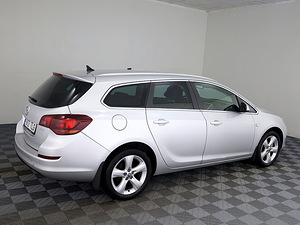 Opel Astra Sports Tourer 1.4 103kW (3 foto / 7)