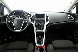 Opel Astra Sports Tourer 1.4 103kW (5 foto / 7)