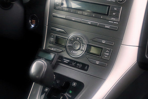 Toyota Auris Linea Sol ATM 1.6 91kW (8 foto / 8)