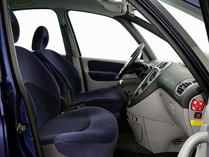 Citroen Xsara Picasso Comfort 1.6 80kW (6 foto / 7)