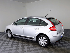 Citroen C4 Facelift 1.6 88kW (4 foto / 8)