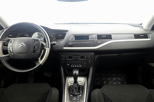 Citroen C5 Elegance Facelift ATM 1.6 115kW (5 foto / 9)
