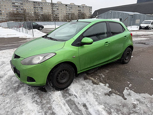 Mazda 2 Elegance 1.3 63kW (2 foto / 7)