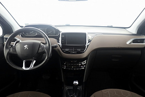 Peugeot 2008 Elegance ATM 1.6 HDi 68kW (5 foto / 7)