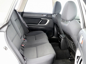 Subaru Legacy Facelift AWD ATM 2.0 121kW (7 foto / 7)