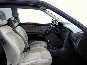 Audi Coupe Sport 2.0 85kW (6 foto / 7)