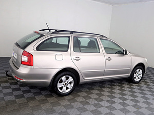 Skoda Octavia Comfortline 4x4 2.0 TDI 103kW (3 foto / 7)