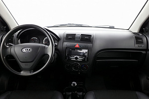 Kia Picanto City 1.1 48kW (5 foto / 7)