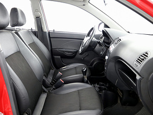 Kia Picanto City 1.1 48kW (6 foto / 7)