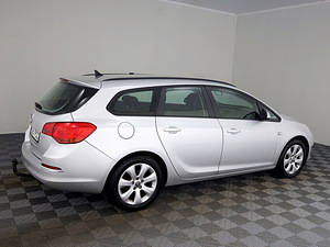 Opel Astra Tourer Facelift 1.7 CDTi 81kW (3 foto / 7)