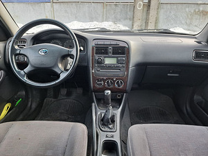 Toyota Avensis Facelift 1.8 95kW (5 foto / 7)