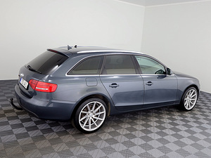Audi A4 S-Line ATM 2.0 TDI 105kW (3 foto / 7)