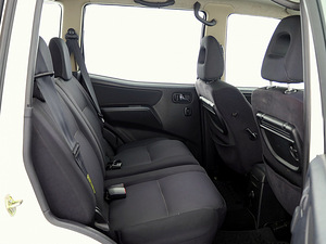 Nissan Terrano Facelift 4x4 2.7 dCi 92kW (7 foto / 7)