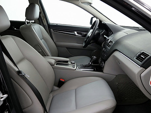 Mercedes-Benz C 200 Avantgarde ATM 2.1 CDI 100kW (6 foto / 8)