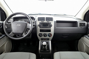 Jeep Compass Comfort 4x4 2.0 CRD 103kW (5 foto / 7)