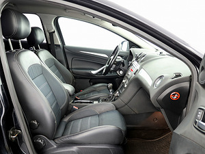 Ford Mondeo Ghia 2.0 TDCi 103kW (6 foto / 7)