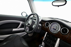MINI Cooper Comfort 1.6 85kW (5 foto / 9)
