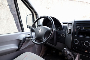 Volkswagen Crafter Van 2.5 TDI 100kW (5 foto / 8)