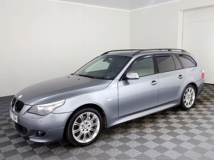 BMW 530 xDrive M-Pakett Facelift ATM 3.0 XD 173kW (2 foto / 9)