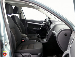 Skoda Octavia Elegance Facelift 1.2 77kW (6 foto / 7)