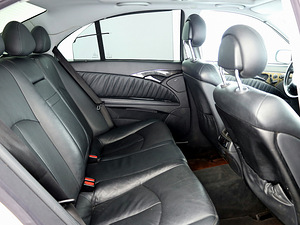 Mercedes-Benz E 320 Avantgarde ATM 3.2 165kW (7 foto / 8)