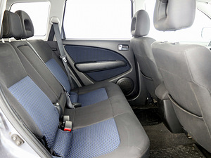Mitsubishi Outlander Comfort 4x4 LPG ATM 2.4 118kW (7 foto / 8)