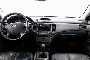Kia Magentis Luxury 2.0 106kW (5 foto / 7)