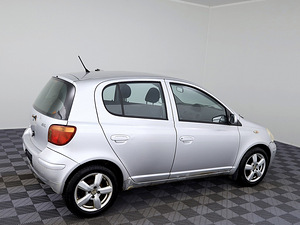 Toyota Yaris Linea Sol Facelift A-C 1.5 78kW (3 foto / 8)