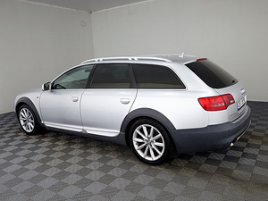 Audi A6 allroad Quattro S-Line ATM 3.0 TDI 171kW (4 foto / 8)