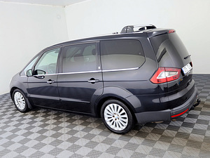 Ford Galaxy Ghia ATM 2.0 TDCi 96kW (4 foto / 9)