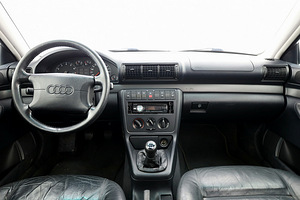 Audi A4 Avant Highline 1.8 92kW (5 foto / 7)